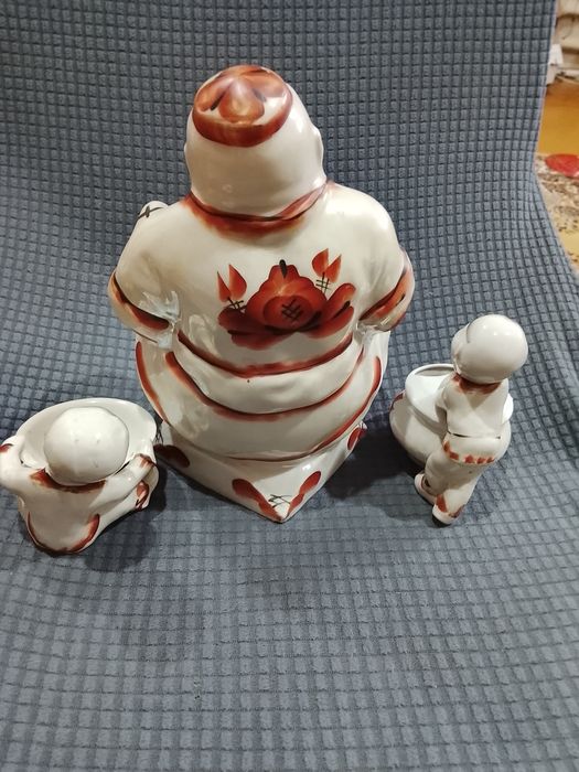 Статуэтки фарфоровые