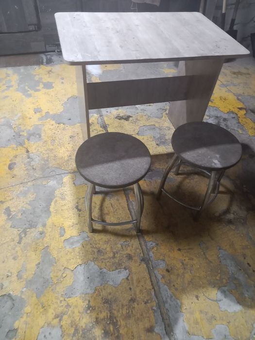 Стулья табуретки