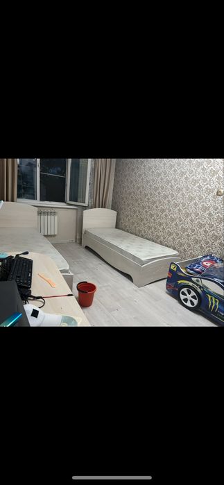 Продам кровать 200 на 90