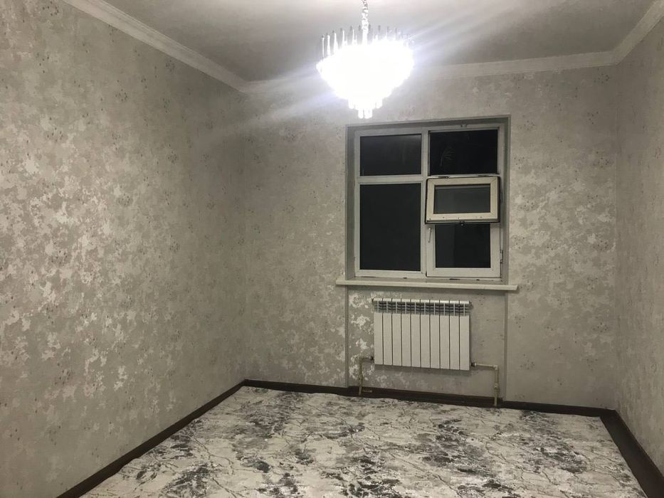 Kvartira sotiladi 2/2/7 sergeli 2 bekat