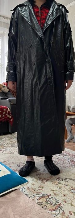Женский кожаный плащ