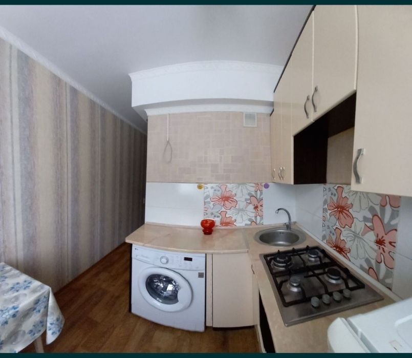 Продам 2 ком квартиру.