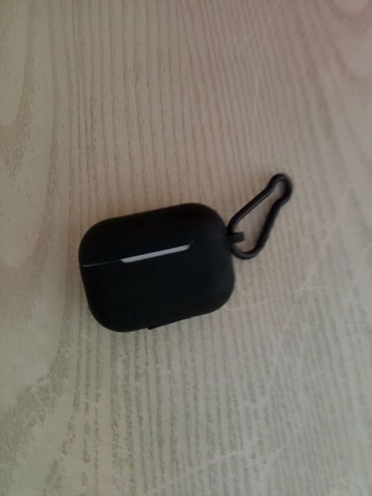 Ire pods 2 pro bittasi ishlamidi