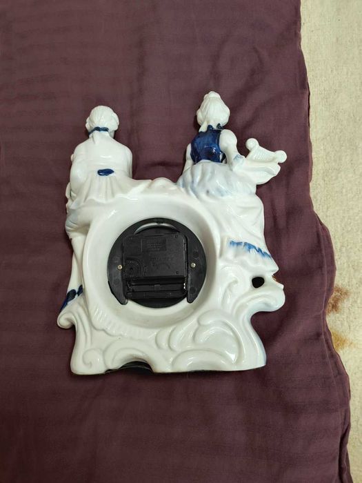 Порцеланов часовник