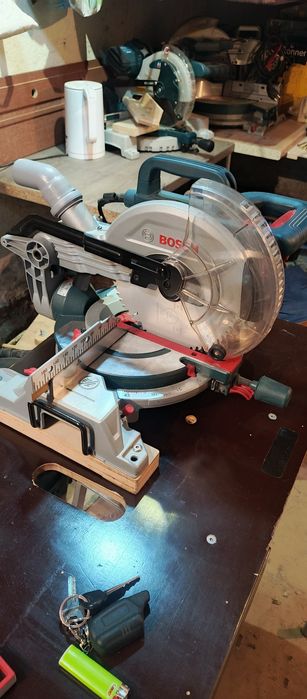 Торцовочная пила boschGCM 216