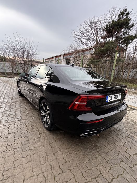volvo S60 t6 2019 310hp 2.0 l benzina black edition