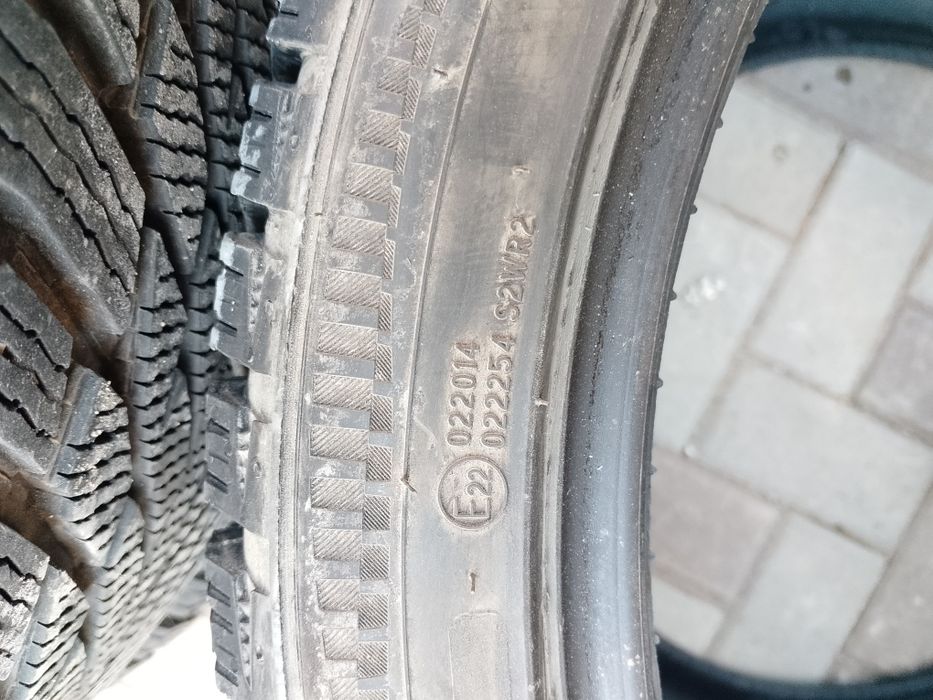 Продам шины от бмв