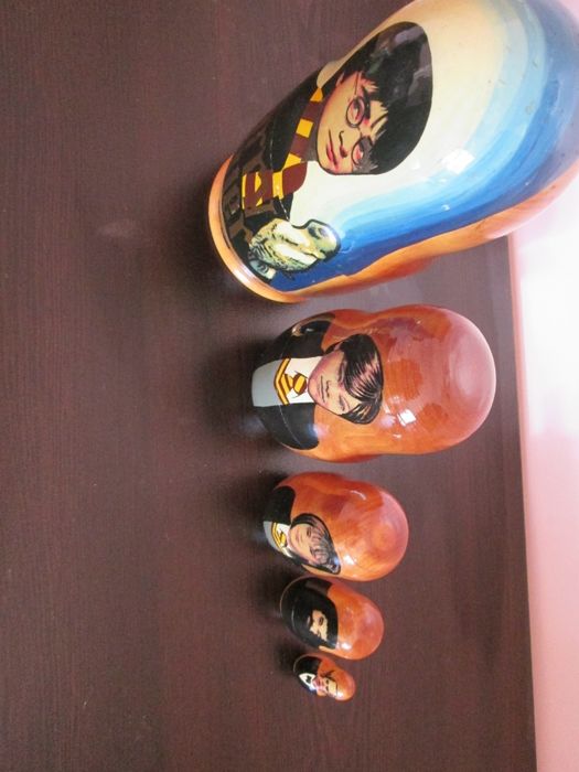 HARRY POTTER дървена матрьошка ,ръчно рисувана,18см.