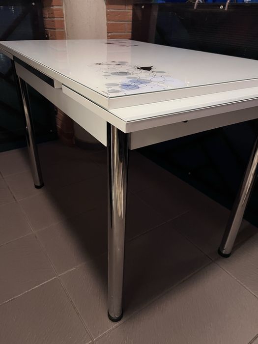 Masa Extensibila MDF cu sticla securizata