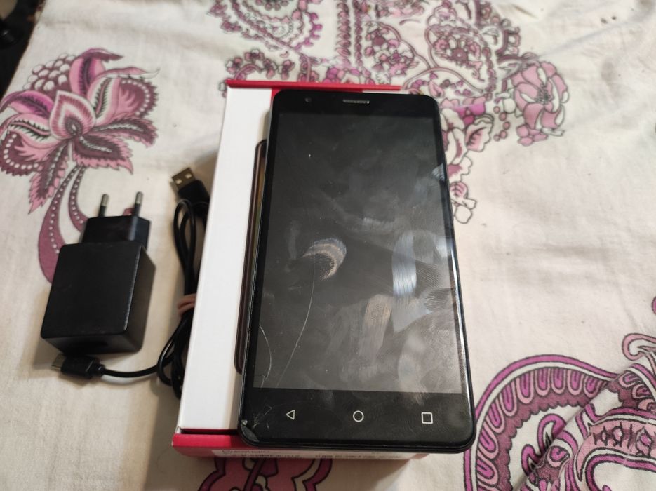 Смартфон Prestigio Muze H3