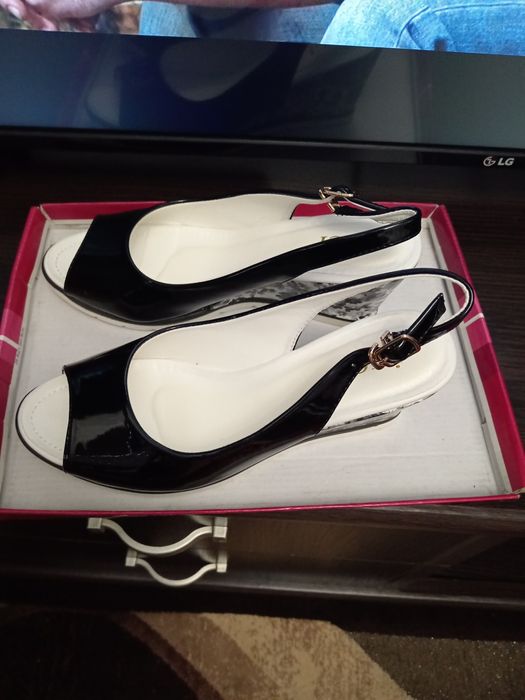 Босоножки, ботинки