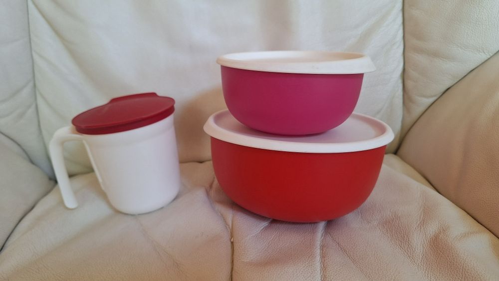 Б/у в отличном состоянии набор посуды Tupperware