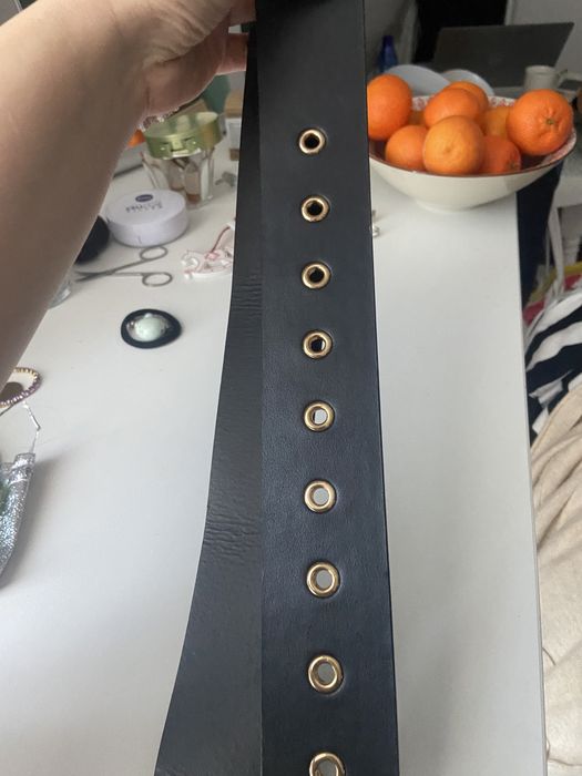 Колан тип Dior, черен със златиста катарама