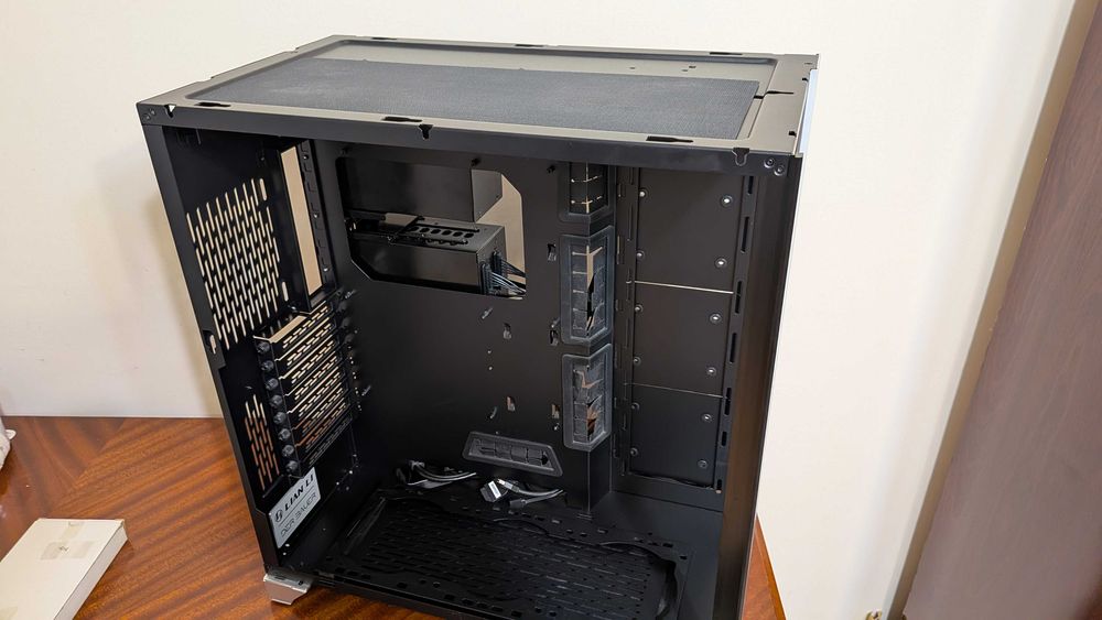 Carcasa Lian Li O11 Dynamic ROG XL Silver
