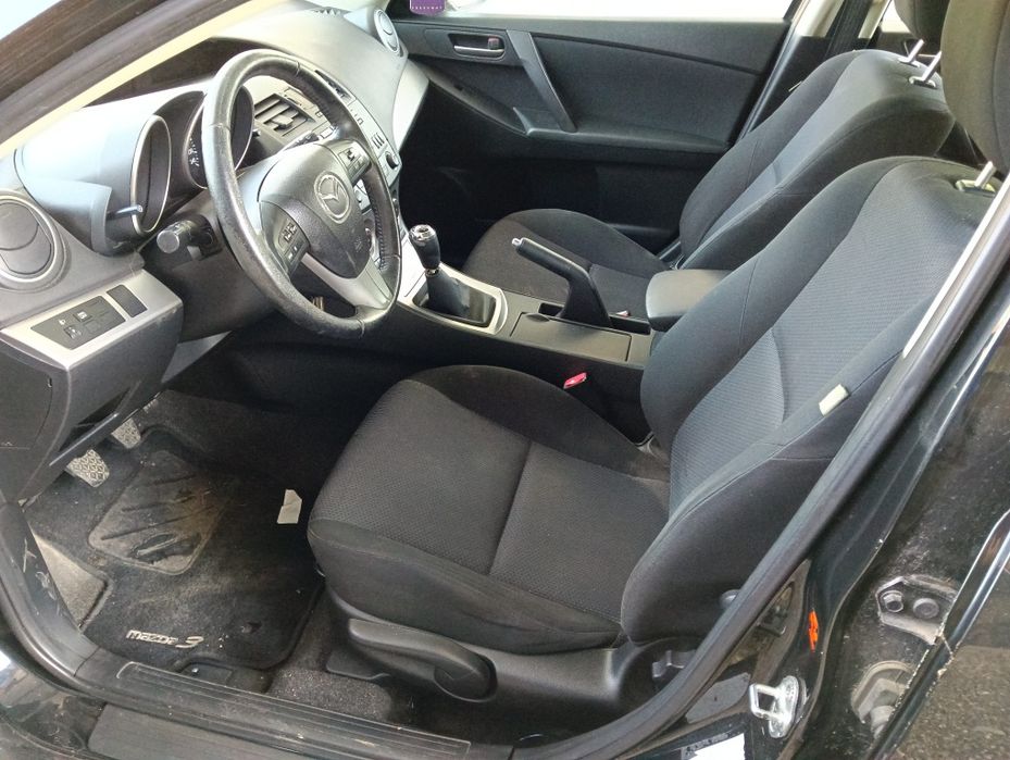 Mazda 3 / 2010г. / 1.6HDi 115кс. - НА ЧАСТИ