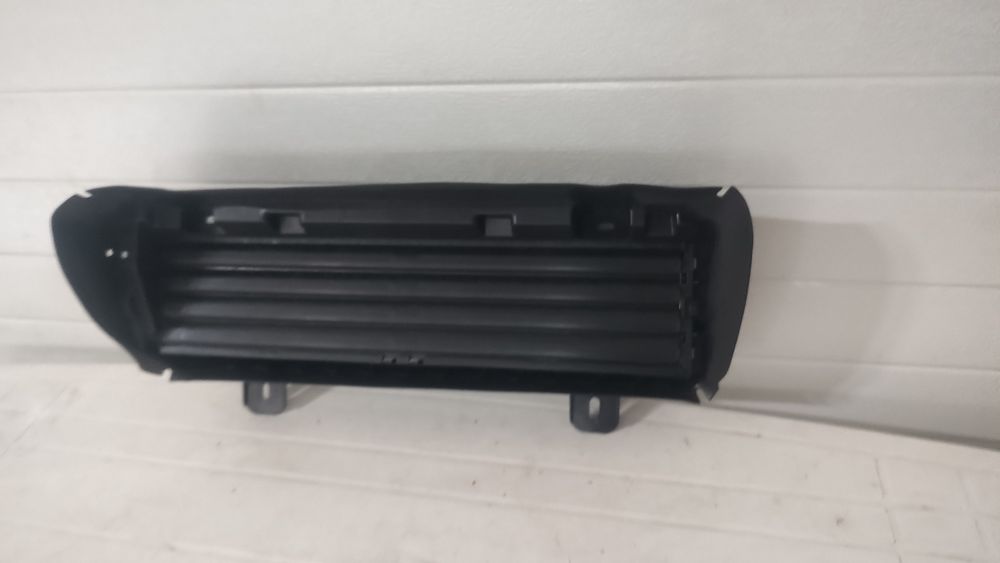 Grila activa , volet  Dacia Duster 1.3 benzina