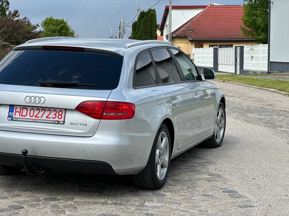 Audi A4*climatronic*2.0 diesel*2 randuri de roti*inmatriculata Ro*af.2009