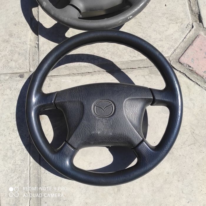 Продам руль на Мазда 626 птичка