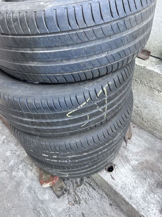Cauciucuri 235 55 R18 vara