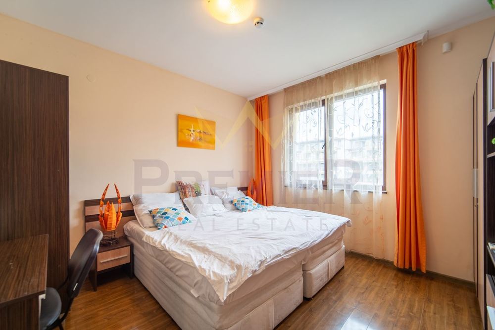 Продава се Двустаен апартамент в с. Топола, Област Добрич - 82 кв.м за 2255 €/кв.м - Снимка #8