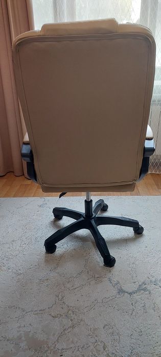 Компьютерное кресло