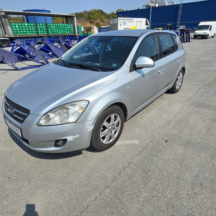 продавам KIA ceed