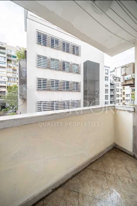 Продава се Двустаен апартамент в София, Стрелбище - 74 кв.м за 4063 €/кв.м - Снимка #12