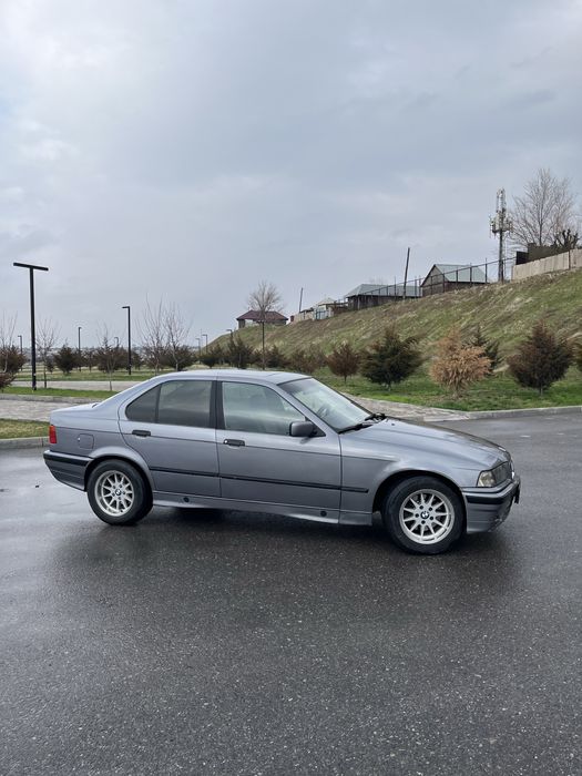 BMW E36 • 1991 г. • 2.5 M50B25 • МКПП