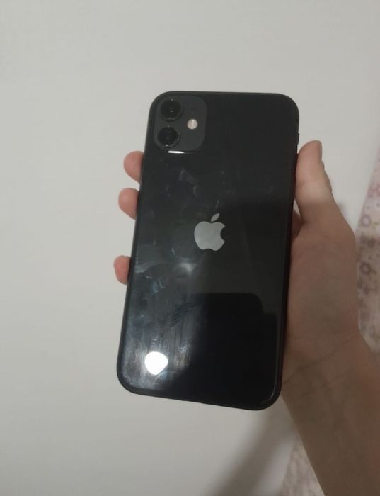 продам айфон 11