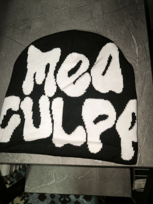 Шапка Mea Culpa.