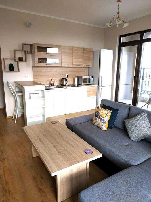 Лукс в Резиденция Лазурен бряг! На метри от Морската градина!