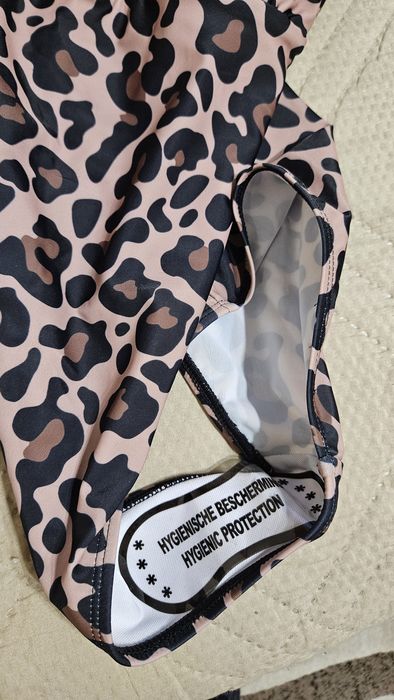 Нов цял бански  ХС