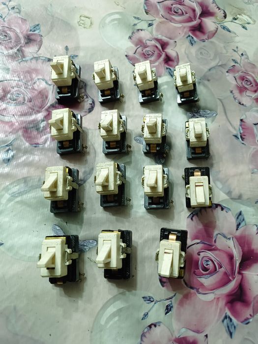 Кнопки  разъёмы кнопки