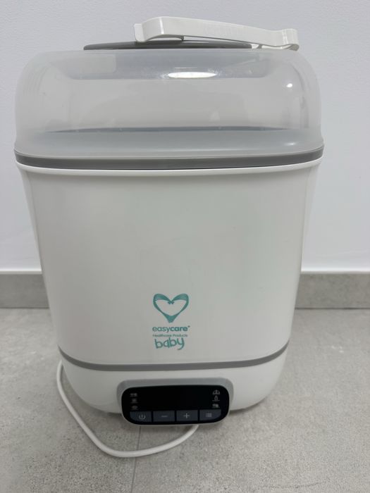 Sterilizator electric cu abur pentru 8 biberoane, cu uscator Easycare Baby