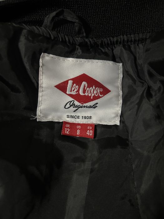 Дамско яке тип Бомбър-Lee Cooper