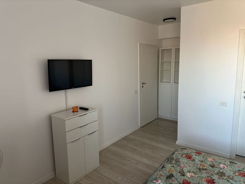 Proprietar, vand apartament cu 3 camere langa metrou Laminorului