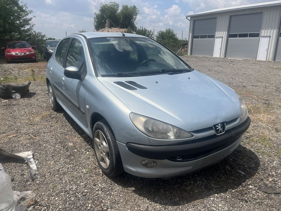 Peugept 206 1.4 16v 88 коня Face 2002 НА ЧАСТИ