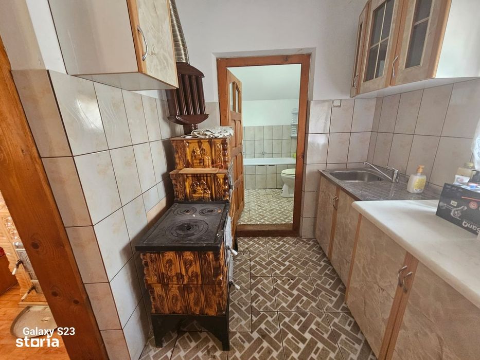 Casă de vânzare în comuna Păstrăveni, jud. Neamț