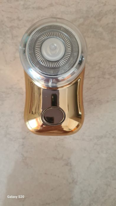 Мини-портативная бритва.