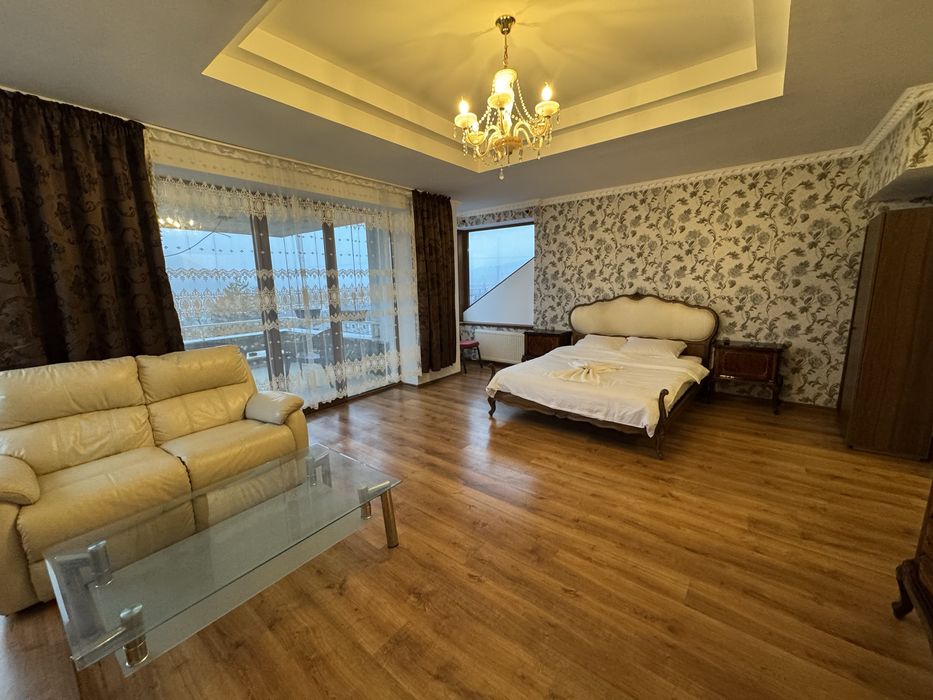 Vand/Inchiriez Pensiune In centrul orasului Piatra-Neamt