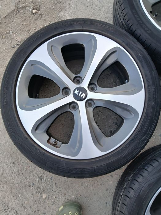 Jante bicolore Kia 225 45 18 senzorii presiune