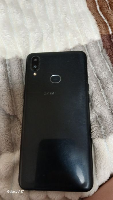 Самсунг А10 чуть дис не работает