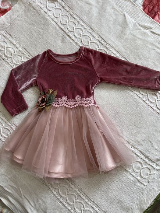 Нарядное платье для девочки