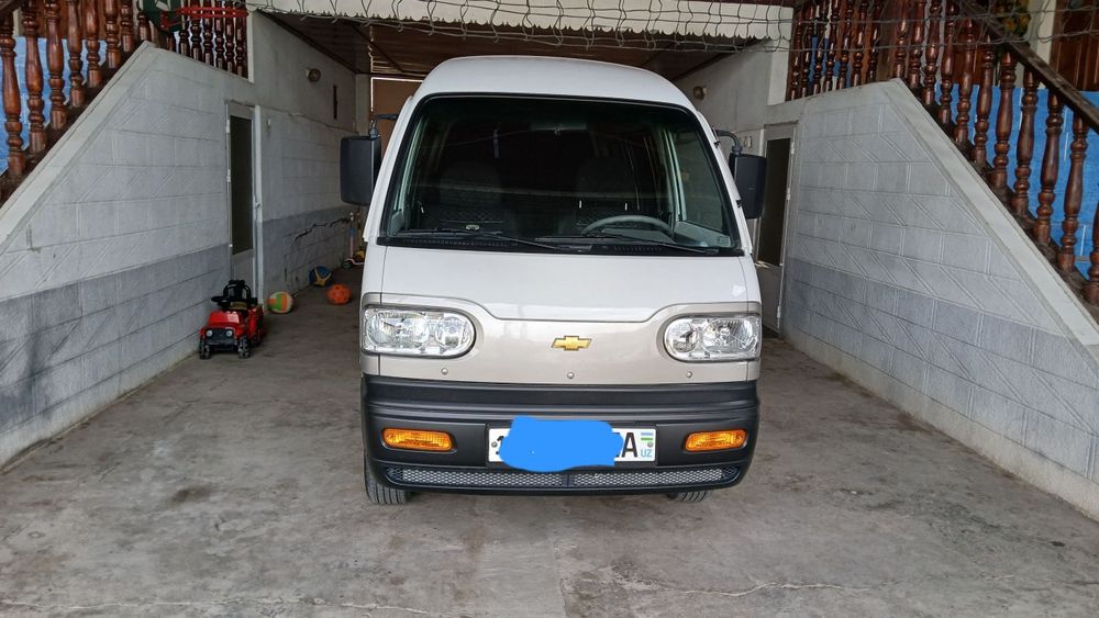 Damas дамас 2022 megan gaz