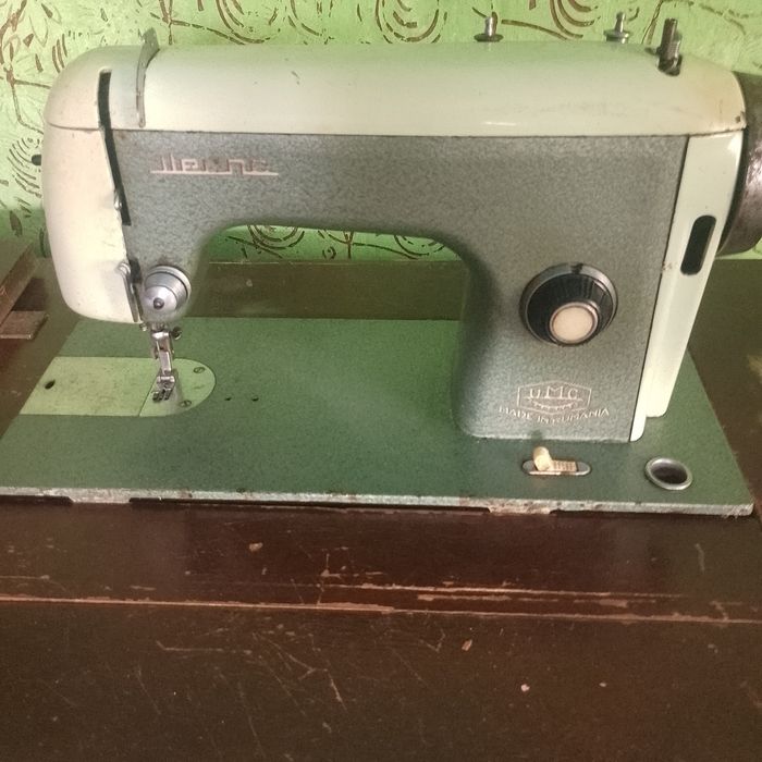 Masina de cusut Ileana