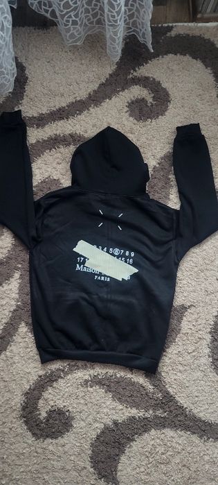 Толстовка на замке