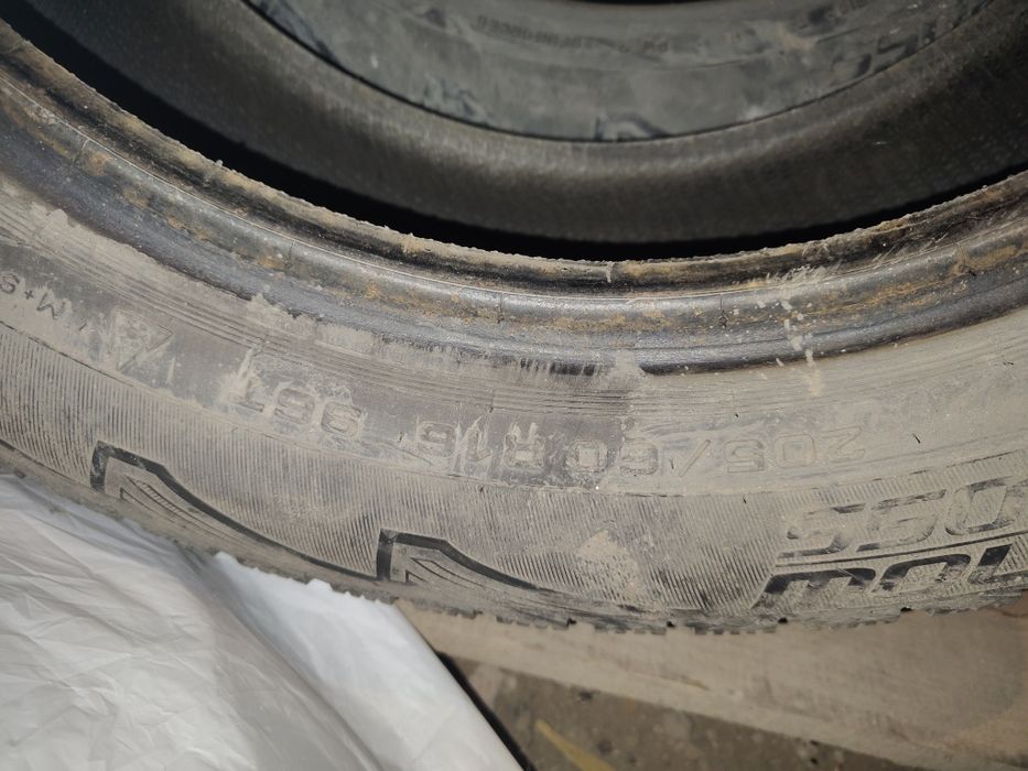 Продам шины 205/60/16
