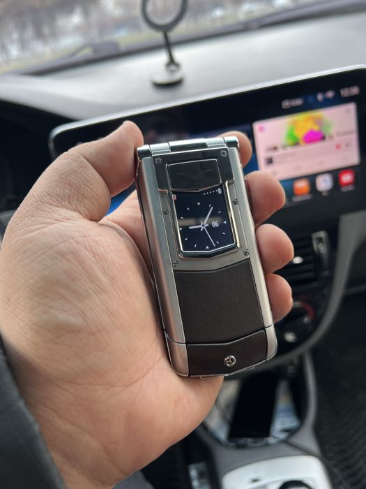 Vertu Ayxta Original