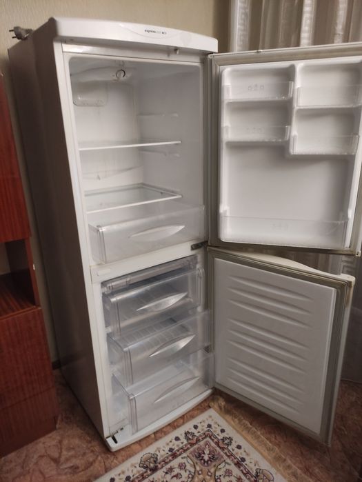 Продам холодильник