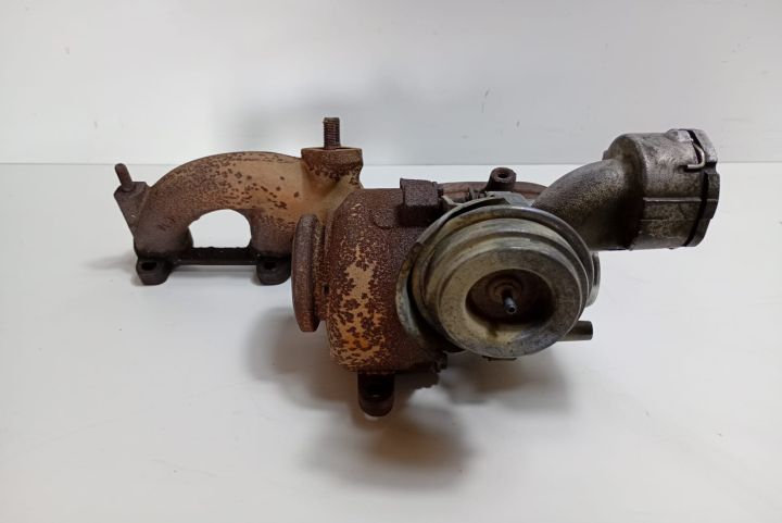 Turbina turbosuflanta 1.9 tdi 038253016K Seat Toledo a 3-a generatie